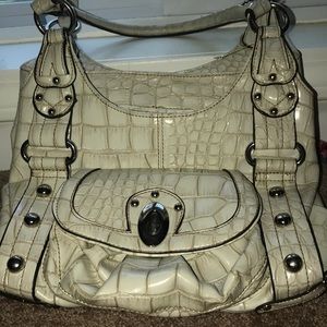 Wilson’s Leather Purse